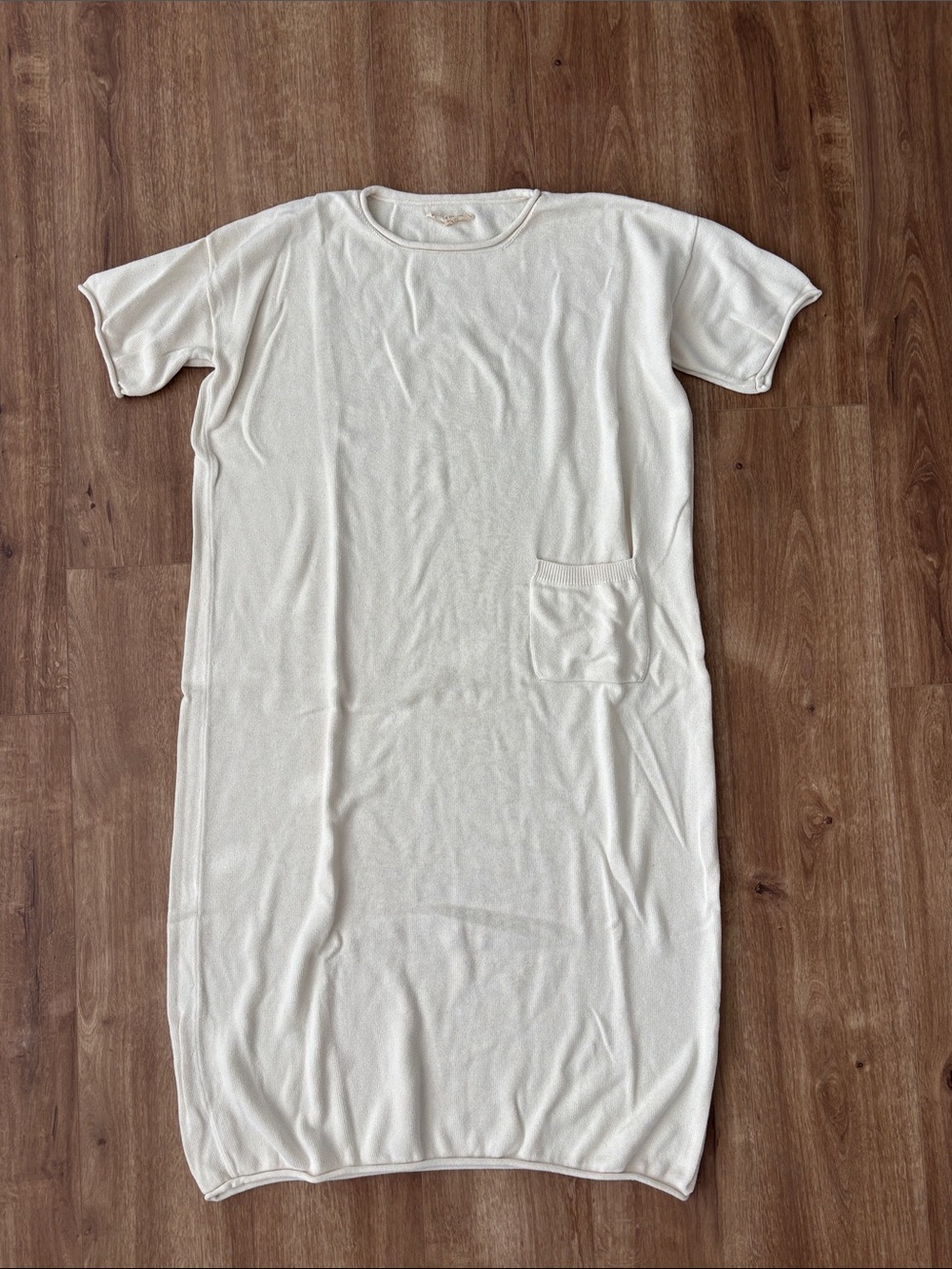Women's Cream Short-Sleeve knit Dress with Pocket by Gillian Stevens size 2